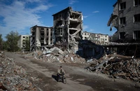 Ukraine rút quân khỏi thành phố then chốt ở phía bắc Donetsk