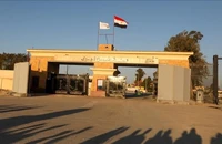 Cửa khẩu biên giới Rarfa (giữa Ai Cập và Dải Gaza). Ảnh: ANADOLU AGENCY