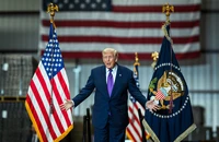 Ông Trump nói về giá xăng tăng ở Mỹ