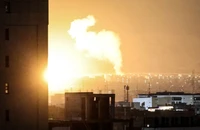 Chiến sự Trung Đông ngày 8: Ông Trump yêu cầu Iran ‘đầu hàng vô điều kiện’; Ông Putin điện đàm Tổng thống Iran