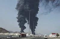 Chiến sự Trung Đông ngày 16: Iran đánh đòn thứ 50; Trung Quốc và Anh lên tiếng sau khi ông Trump kêu gọi điều tàu chiến tới eo biển Hormuz; Mỹ bác nỗ lực khởi động đàm phán?