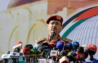 Houthis chính thức tham chiến, nã loạt tên lửa đạn đạo vào Israel; Iran tuyên bố tấn công tàu Mỹ ngoài khơi Oman