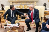 Tổng thống Trump họp kín với Tổng thư ký NATO