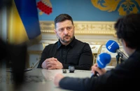 Ông Zelensky chỉ trích nới lỏng trừng phạt dầu Nga, sau khi Mỹ gia hạn mua trên biển