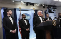 Ông Trump họp báo sau vụ nổ súng ở tiệc báo chí, thông tin về nghi phạm 