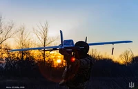 Chiến sự Nga - Ukraine 30-4: UAV Ukraine tấn công hệ thống phòng không Nga và kho dầu ở Crimea; Moscow bác khả năng sử dụng vũ khí hạt nhân ở Ukraine