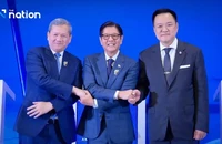 Thủ tướng Thái Lan, Campuchia gặp nhau bên lề thượng đỉnh ASEAN, cam kết thúc đẩy xây dựng lòng tin