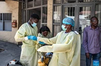 Reuters: Mỹ kêu gọi châu Âu áp lệnh hạn chế đi lại do Ebola trước thềm World Cup