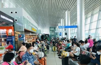Vé máy bay dịp lễ 30-4 bắt đầu 'nóng'