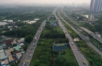 Đề nghị báo cáo kết quả rà soát xử lý bảng quảng cáo trái phép