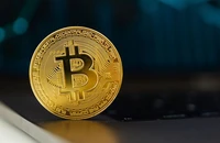 Tiền số bitcoin đột ngột rớt giá thảm hại