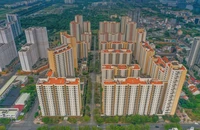 Khu tái định cư Bình Khánh có diện tích 38,4 ha, thuộc chương trình 12.500 căn hộ phục vụ tái định cư khu đô thị mới Thủ Thiêm, được xây dựng từ năm 2013 và hoàn thành vào năm 2015, đến nay vẫn đang bỏ trống. Ảnh: HOÀNG GIANG