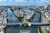 Dự án bờ bắc kênh Đôi (quận 8) đã duyệt hết quy hoạch và chờ công tác bồi thường giải phóng mặt bằng được triển khai. Ảnh: NGUYỄN TIẾN