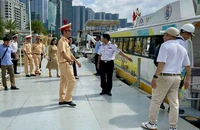 Cảng vụ đường thủy nội địa TP.HCM kiểm tra an toàn buýt sông, tàu cao tốc