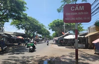 Bà Rịa- Vũng Tàu: Tiểu thương chợ truyền thống kêu trời vì hàng rong, chợ tự phát