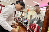 Ngày đầu 4 ngân hàng bán vàng: Sức mua không quá mạnh