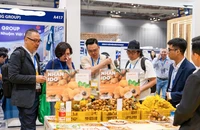 Các doanh nghiệp tham gia Hội chợ hàng Việt Nam tiêu biểu xuất khẩu 2025. Ảnh: QH