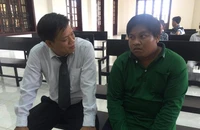 Kiểm sát viên vắng mặt khó hiểu tại tòa