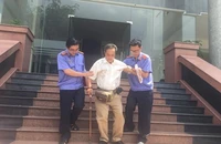 VKSND TP.HCM thụ lý yêu cầu đòi bồi thường oan 1 đồng danh dự 