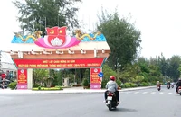 Giữ lại tên gọi Bến Tre và Đồng Khởi để đặt tên cho xã, phường mới