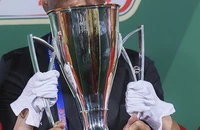 V-League khoá sổ trong nỗi ám ảnh một ông bầu nhiều đội bóng