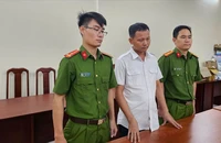 Đề nghị truy tố nhân viên bảo dưỡng máy bay tại sân bay Tân Sơn Nhất tiếp tay buôn lậu