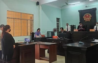 Tuyên án vụ mẹ ruột và người tình bạo hành bé trai 3 tuổi