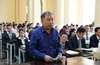 Cựu chủ tịch SCB Bùi Anh Dũng cúi đầu chịu tội trước hơn 35.000 bị hại