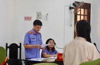 Bà Nguyễn Phương Hằng yêu cầu bị cáo Đinh Thị Lan 'buông bỏ sân si', xóa clip liên quan