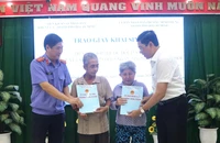 Người dân được cấp giấy khai sinh nhờ kiến nghị của VKSND Khu vực 3 - TP.HCM 
