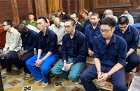 Vận chuyển trái phép hàng triệu USD, chủ tiệm vàng Đức Long bị đề nghị mức phạt tiền 3 tỉ đồng