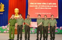 Thứ trưởng Bộ Công an Lê Quốc Hùng thăm, chúc Tết tại Cà Mau