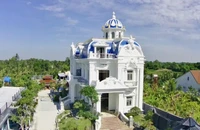 Sẽ cưỡng chế tháo dỡ biệt thự lộng lẫy xây trên đất nuôi trồng thuỷ sản ở Cà Mau