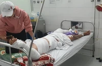 Cà Mau: Nổ ghe lưới ghẹ, 3 ngư dân bị thương