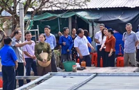 Bí thư Tỉnh uỷ Cà Mau thị sát việc xoá nhà tạm, nhà dột nát