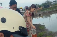 Kiểm tra vụ xe tông đổ lan can khu tượng đài chuyến tàu tập kết ra Bắc tại Cà Mau
