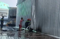Cà Mau: Cháy nhà ở Năm Căn, lửa lan sang chi nhánh của một ngân hàng