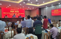 Nóng hội trường chuyện giả mạo cua Cà Mau