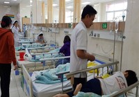 Hơn 20 HS nhập viện sau bữa cơm trưa nhà cô giáo