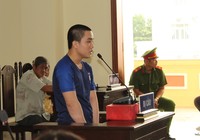 Con ra tòa, mẹ khóc xin lỗi gia đình nạn nhân