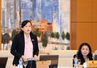 Đầu tư công: Nhà nghèo thì đừng lãng phí!