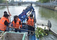 Một ngày làm công nhân dọn rác