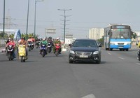 Hiểm nguy rình rập tại chân cầu Gò Dưa