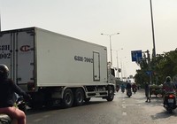 Điều tra: Xe tải tung hoành vào giờ cấm trước chốt CSGT