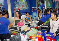 Ông lớn siêu thị ngoại thất thủ trước siêu thị Việt Nam