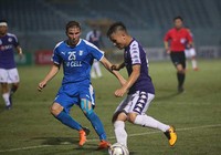 Quang Hải ‘trở lại’, ông Park vui một nửa