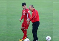 Ông Park mất nửa đội hình