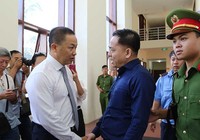 Điều tra viên hết thời làm khó luật sư