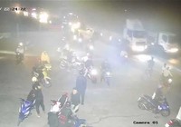 Thanh niên tụ tập biến QL1 thành đường đua giữa đêm
