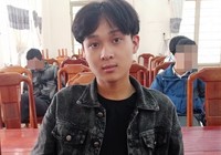 Kẻ đi nhờ dùng dao tấn công để cướp xe máy